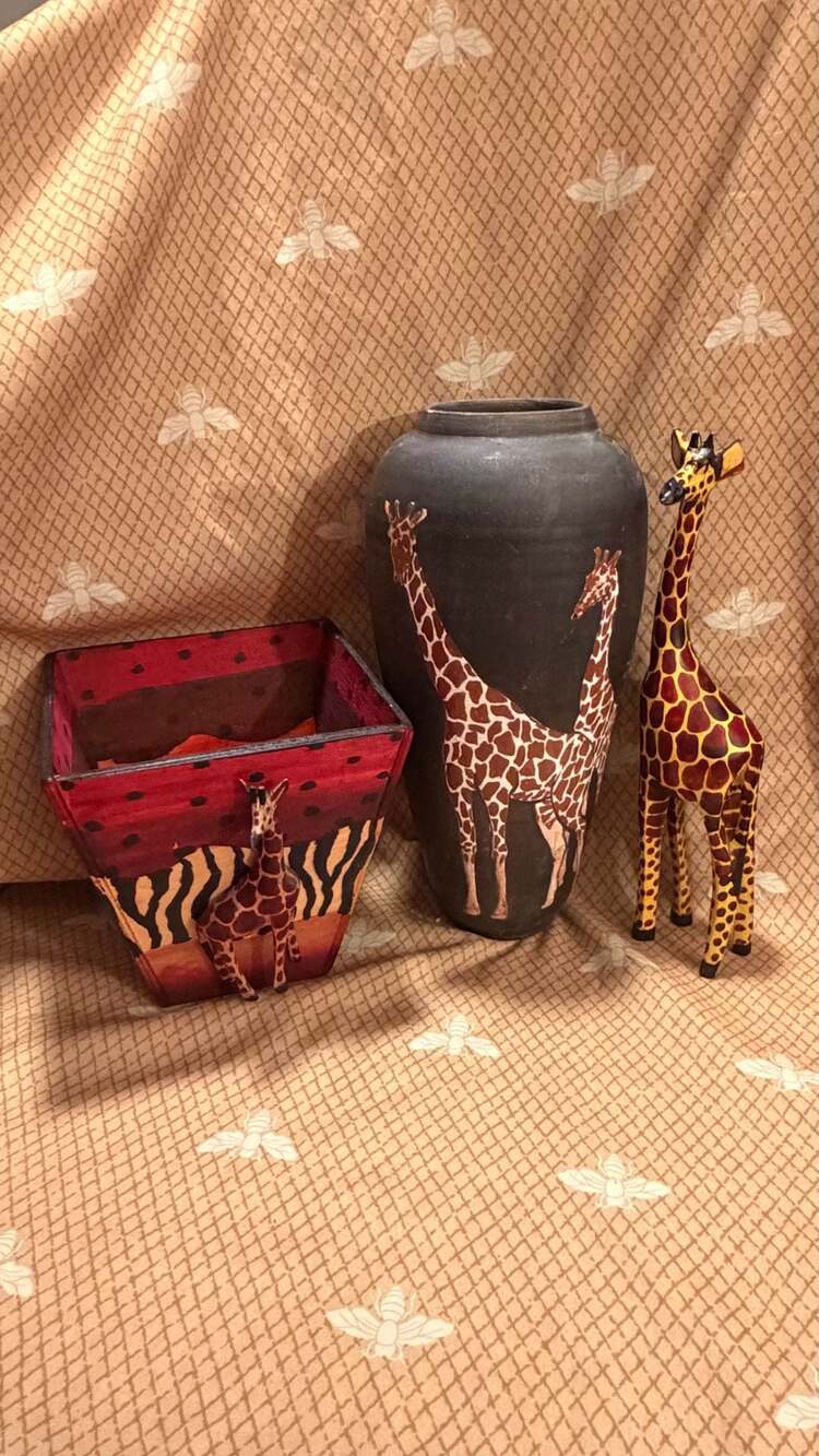 African Safari Hand Painted Giraffe Decor Set (3)